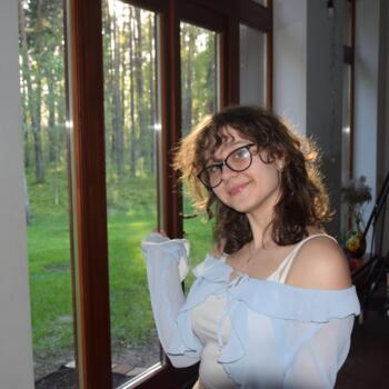 Babysitter Marsaxlokk: Elizabete