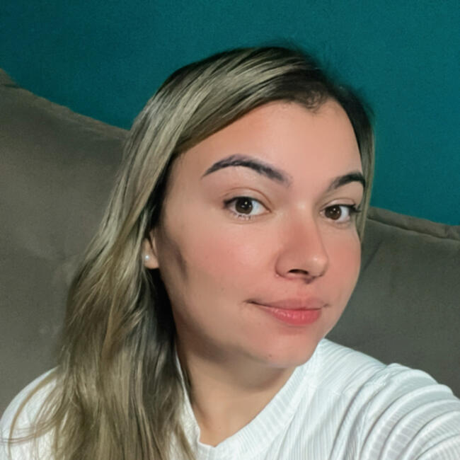 Babysitting job in Teresópolis: Leticia