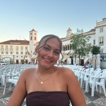 Babysitter in Ixelles-Elsene: Emilia