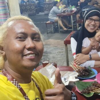 Lowongan pekerjaan babysitting di Kota Depok: Khairul