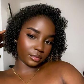 Babysitter in Namen: Yasmine