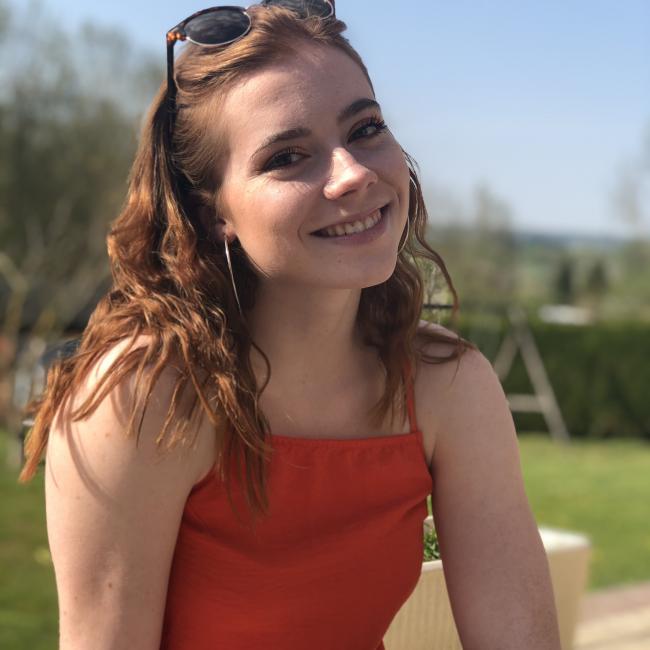 Amiens 베이비시터: Méline