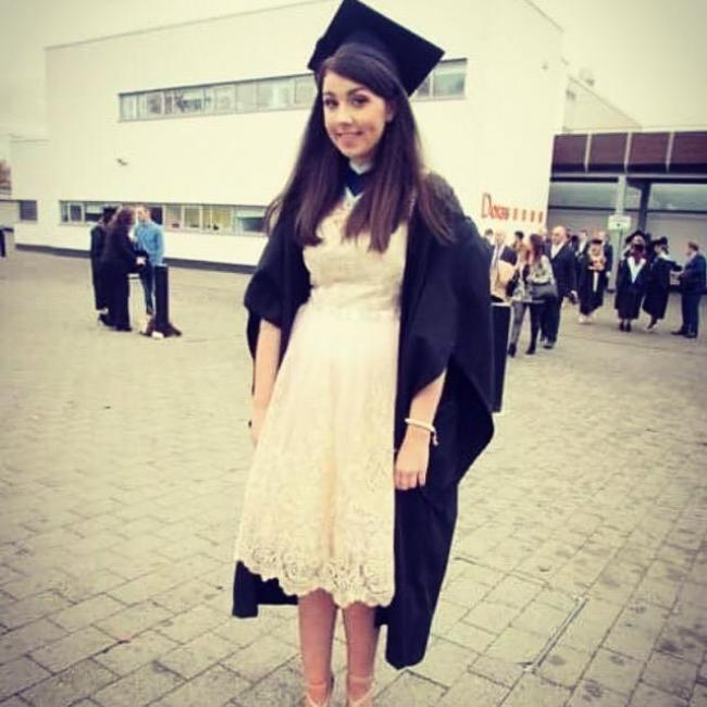 Babysitter in Trim: Dara