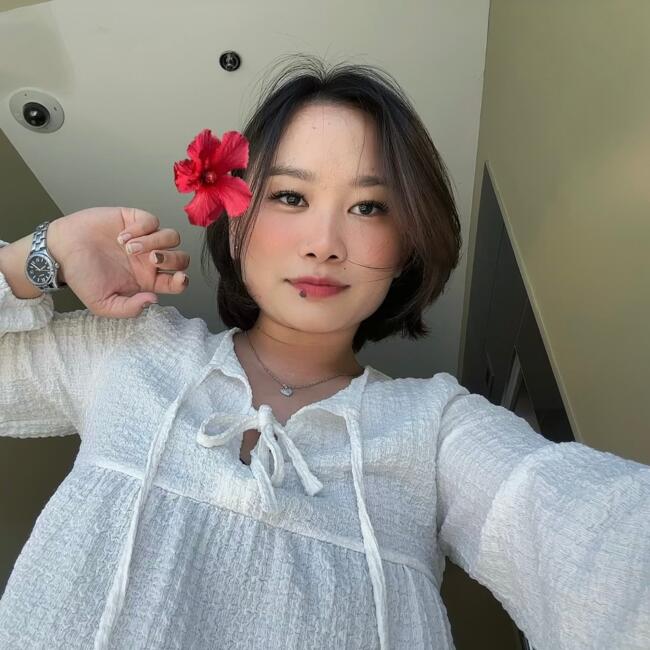 Babysitter in Niagara Falls: Norbu Lhamo