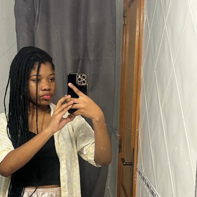 Babysitter in Sintra: Cristina