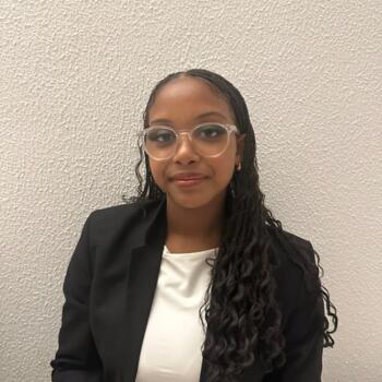 Babysitter Setúbal: Brigida