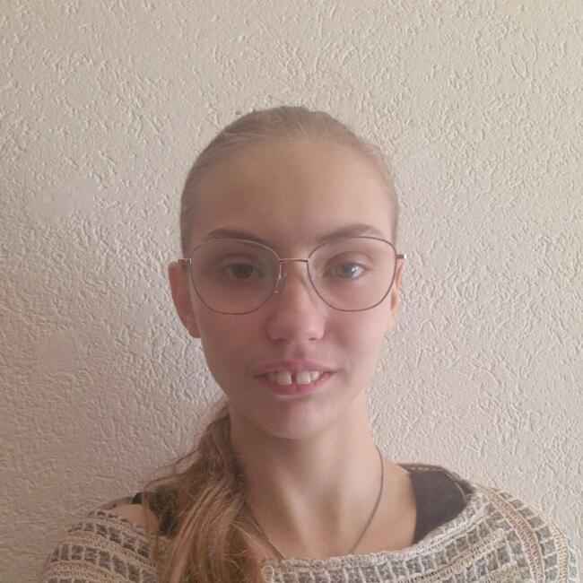 Babysitter a La Roche: Myla
