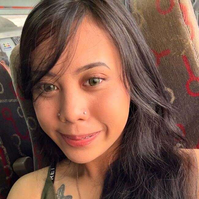 Babysitter in Singapore: Cici