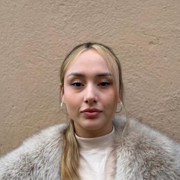 Canguro en Hospitalet de Llobregat: Yuliana