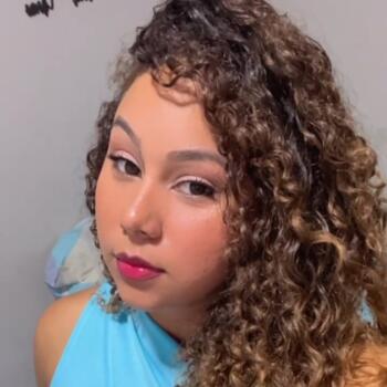 Babysitter Fortaleza: Letícia