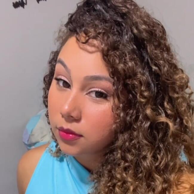 Babysitter in Fortaleza: Letícia