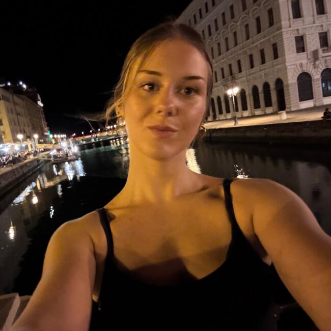 Babysitter in Trieste: Lucie