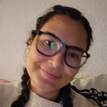 Canguro Dos Hermanas: Maria Lucero