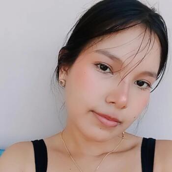 Babysitter Panama City: Astrid