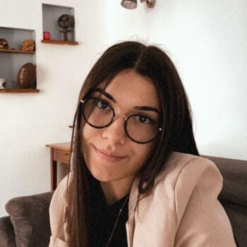 Babysitter in Saint-Nazaire: Lou