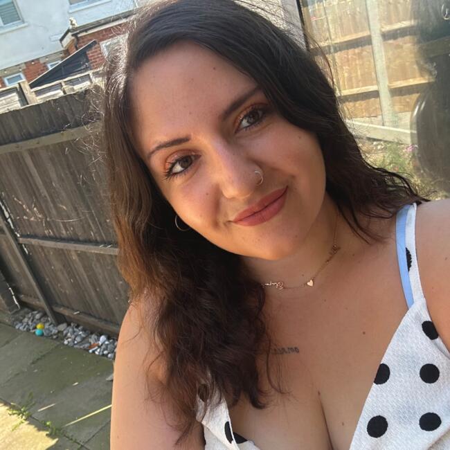 Babysitter in Southampton: Jodie