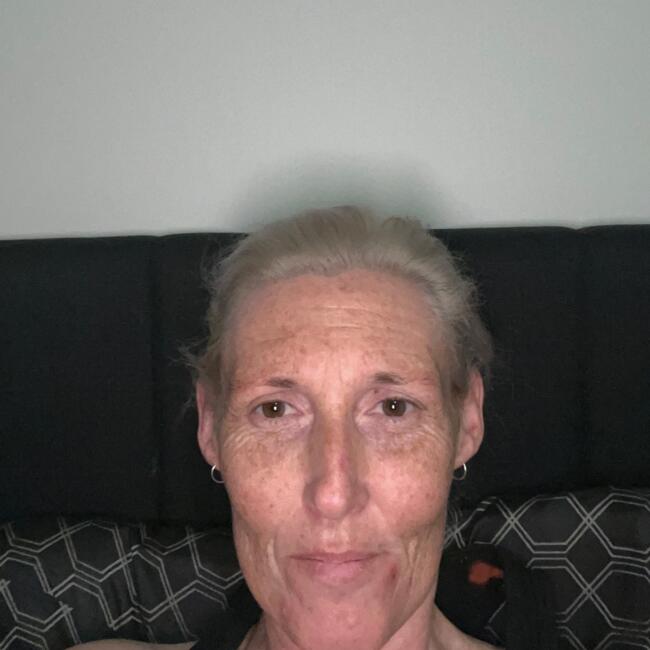 Babysitter in Bendigo: Kim