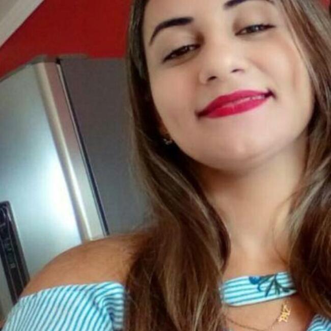 Babysitter in Manaus: Laila