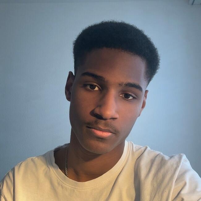 Baby-sitter in Genève: Jyam