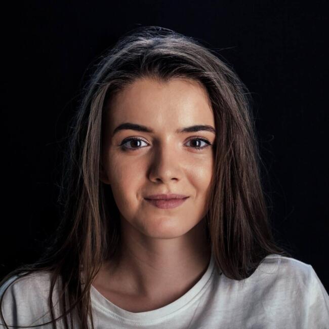 Job de babysitting în București: Andreea