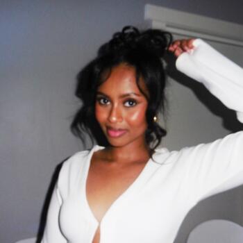 Babysitter Oslo: Nasrin