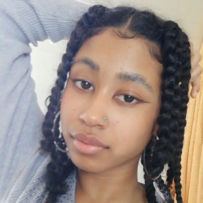 Babysitter in Genoa: Anyorin Susana