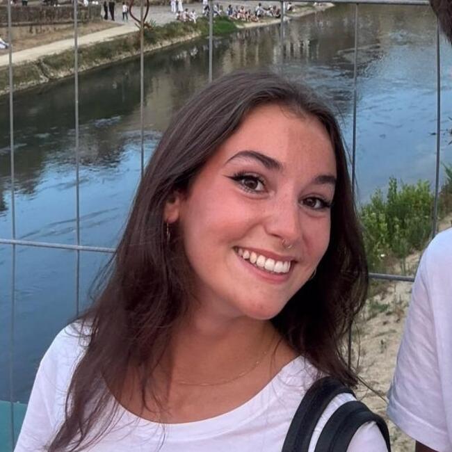 Babysitter in Cestas: Zoé