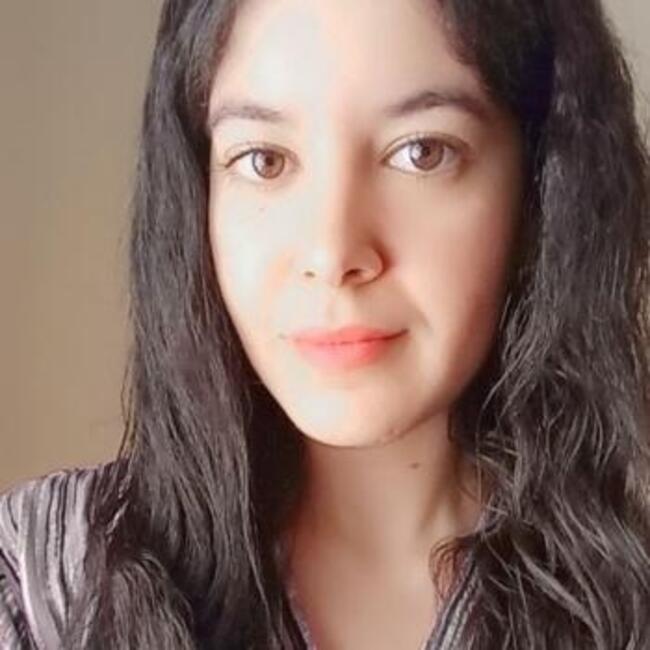 Babysitter in Kénitra: Nouhayla