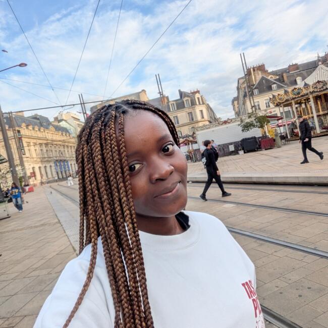 Babysitter in Le Mans: Maria Elma Dorine