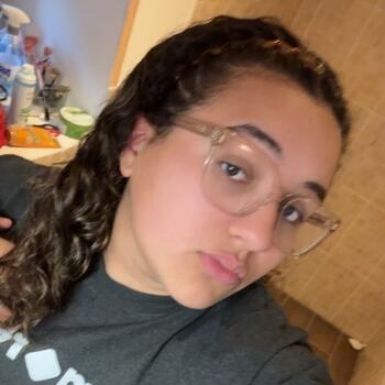 Babysitter in Overijse: Yasmina