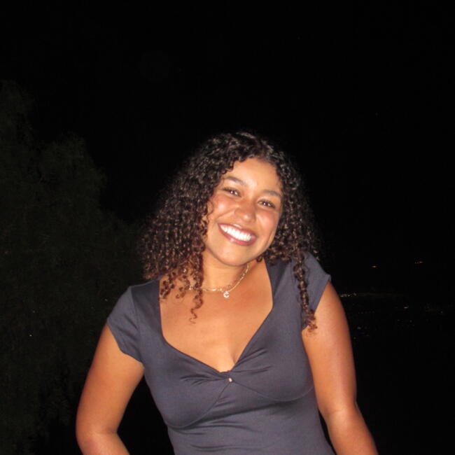 Babysitter in Redondo Beach: Cassie