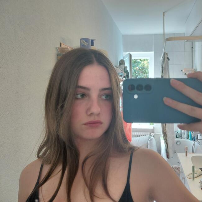 Babysitter in Basel: Josephine