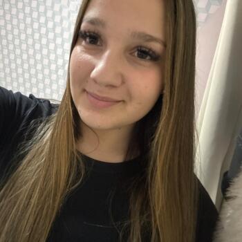 Babysitter in Saran: Elyna Carvalho