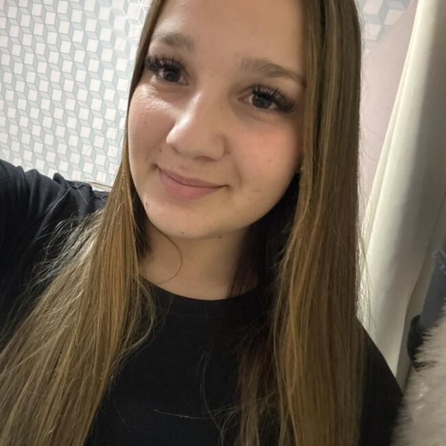 Babysitter in Saran: Elyna Carvalho