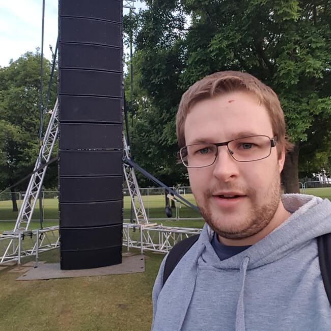 Babysitter in Ashburton: Abe & Hope