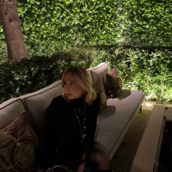 Babysitter in Paris: Nine C