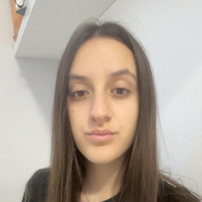 Babysitter in Lomagna: Migena