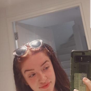 Babysitter Nieuw-Vennep: Dominique