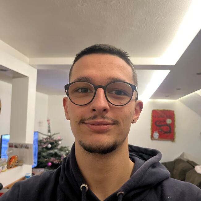 Babysitter in Quimper: Gabin