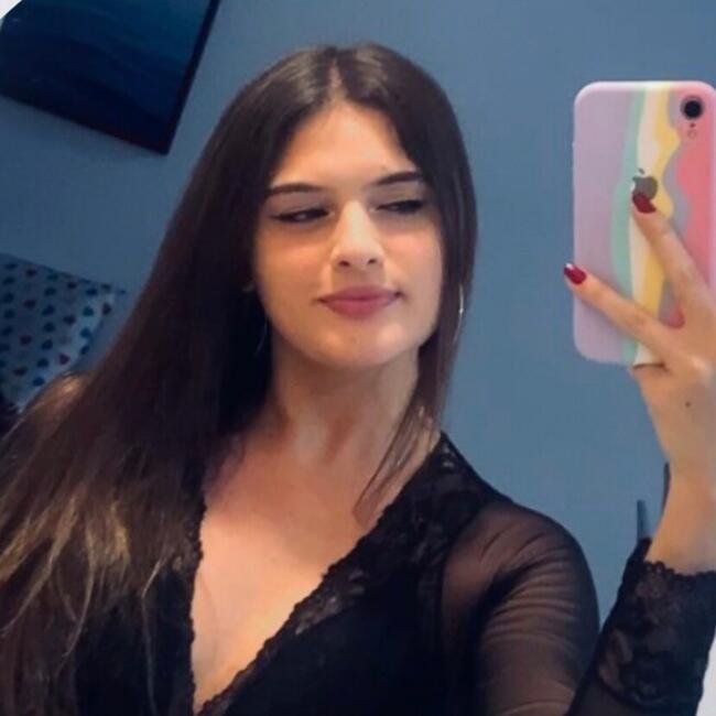 Babysitter in Taubaté: Julia