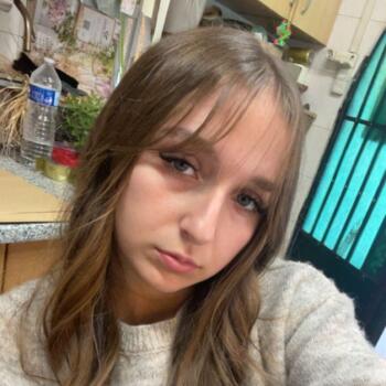 Baby-sitter Nice: Lea