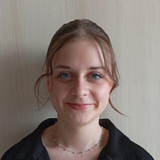 Babysitter in Amiens: Lucie