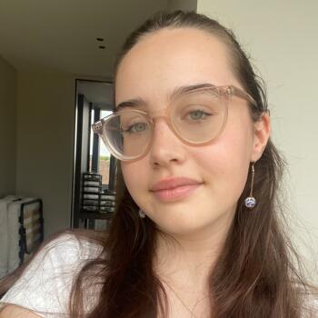 Babysitter in Kruishoutem: Leonore