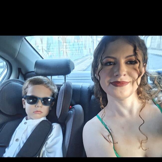 Babá em Contagem: Emília