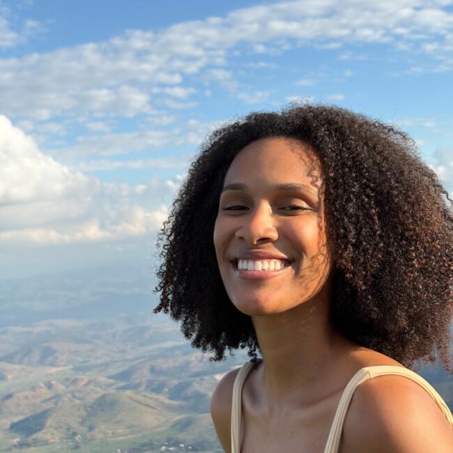 Babá em Niterói: Eloá