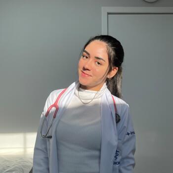 Babysitter in São José dos Campos: Gaia