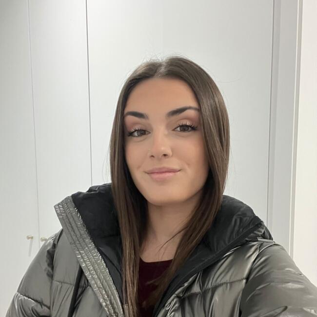 Canguro en Torrente: Águeda