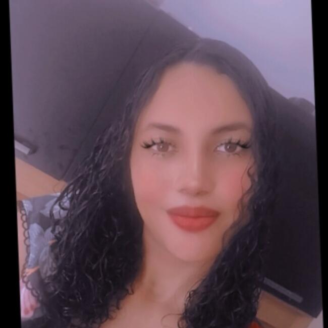 Babysitter in Natividade: Milane