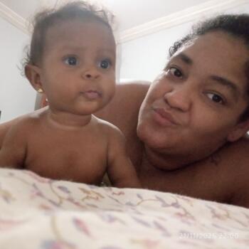 Emprego de babá em Lapão: emprego de babá Jessica