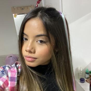 Babá em Vinhedo: Julia